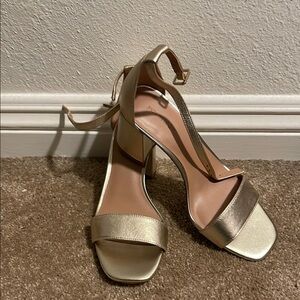 Elegant Gold Women's Heels